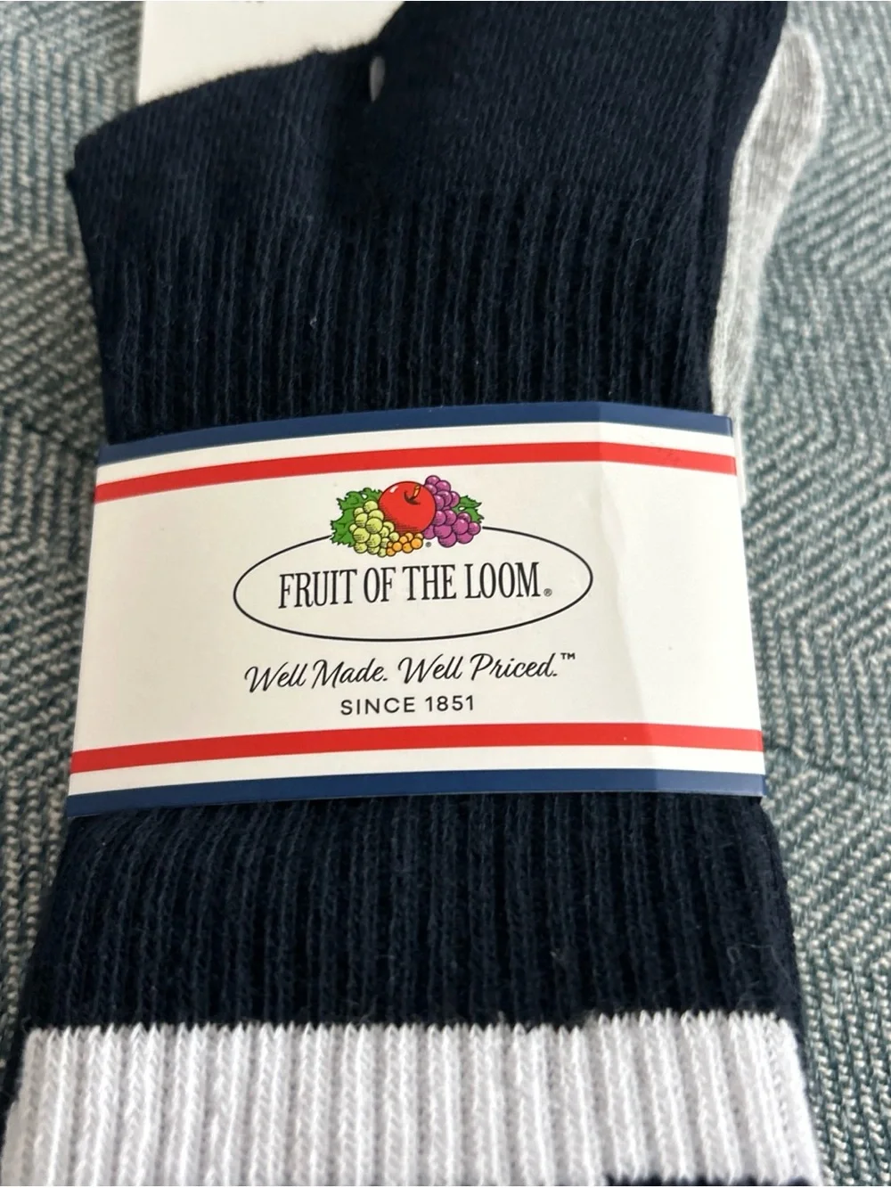 Fruit of the Loom Mens Americana Crew Socks, 2-Pack, Navy/ Gray-Shoe Size 6-12